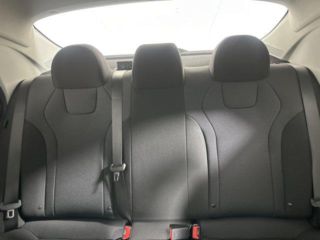 2025 Hyundai Elantra SE photo 14