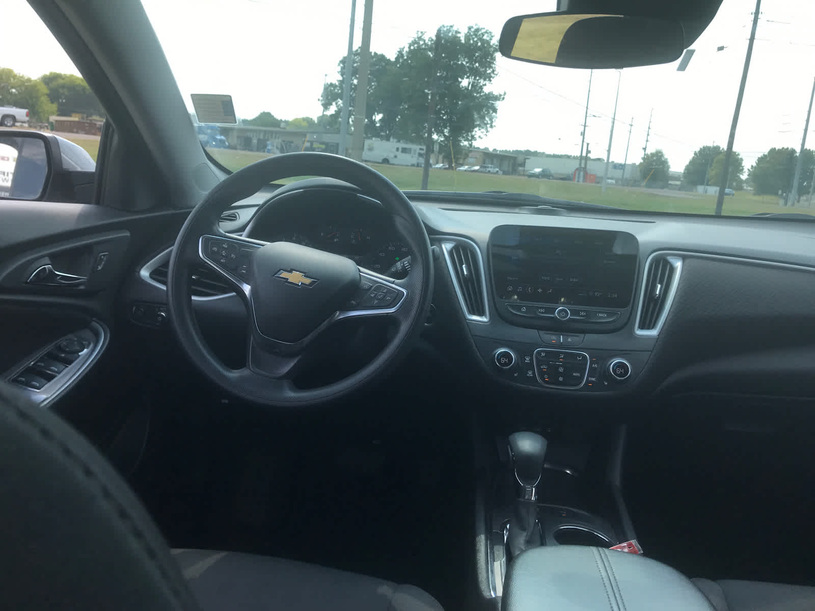 2024 Chevrolet Malibu 1LT photo 4