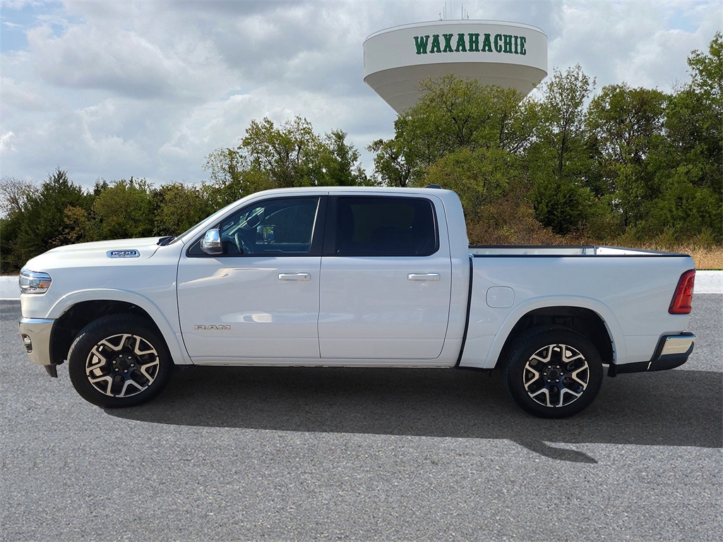 2025 Ram 1500 Laramie photo 3