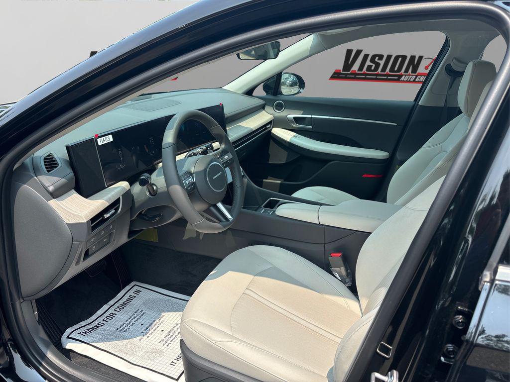 2024 Hyundai Sonata Hybrid SEL photo 6