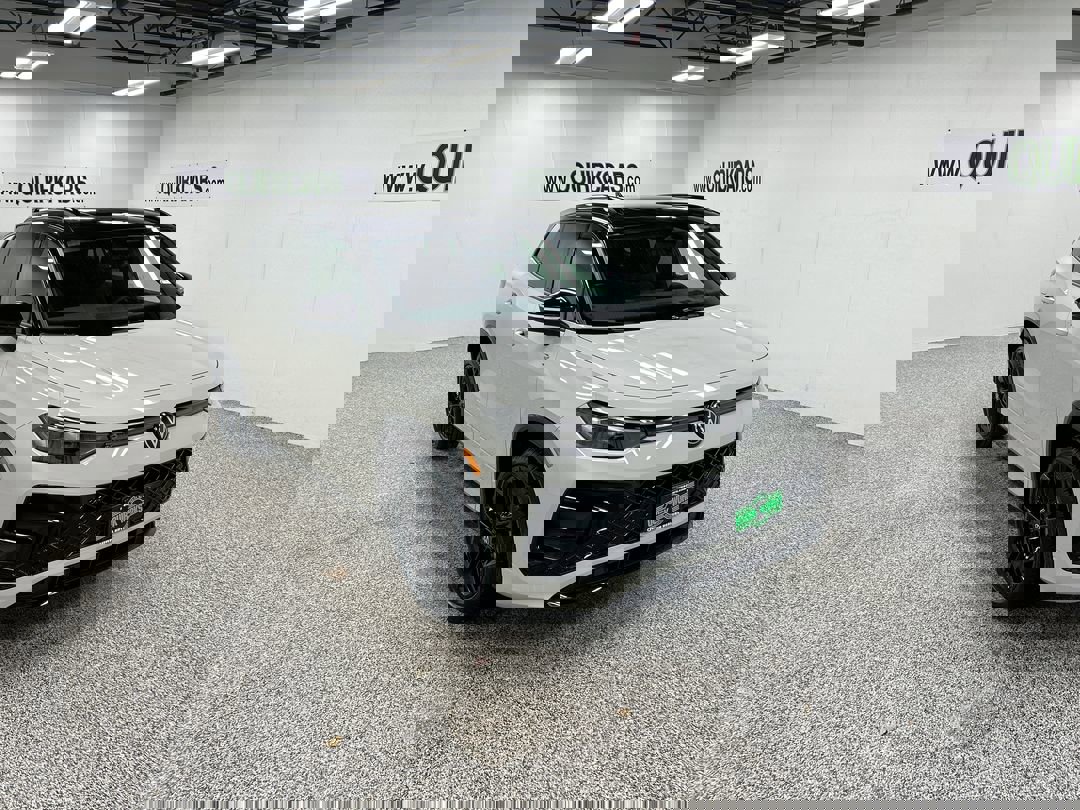 2026 Volkswagen Tiguan SE R-LINE BLACK's photo