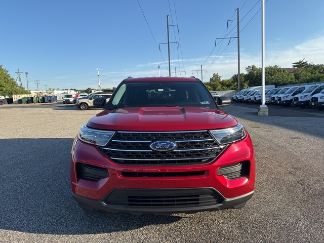 2022 Ford Explorer XLT photo 2