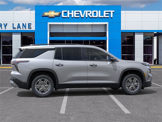 2025 Chevrolet Traverse photo 5