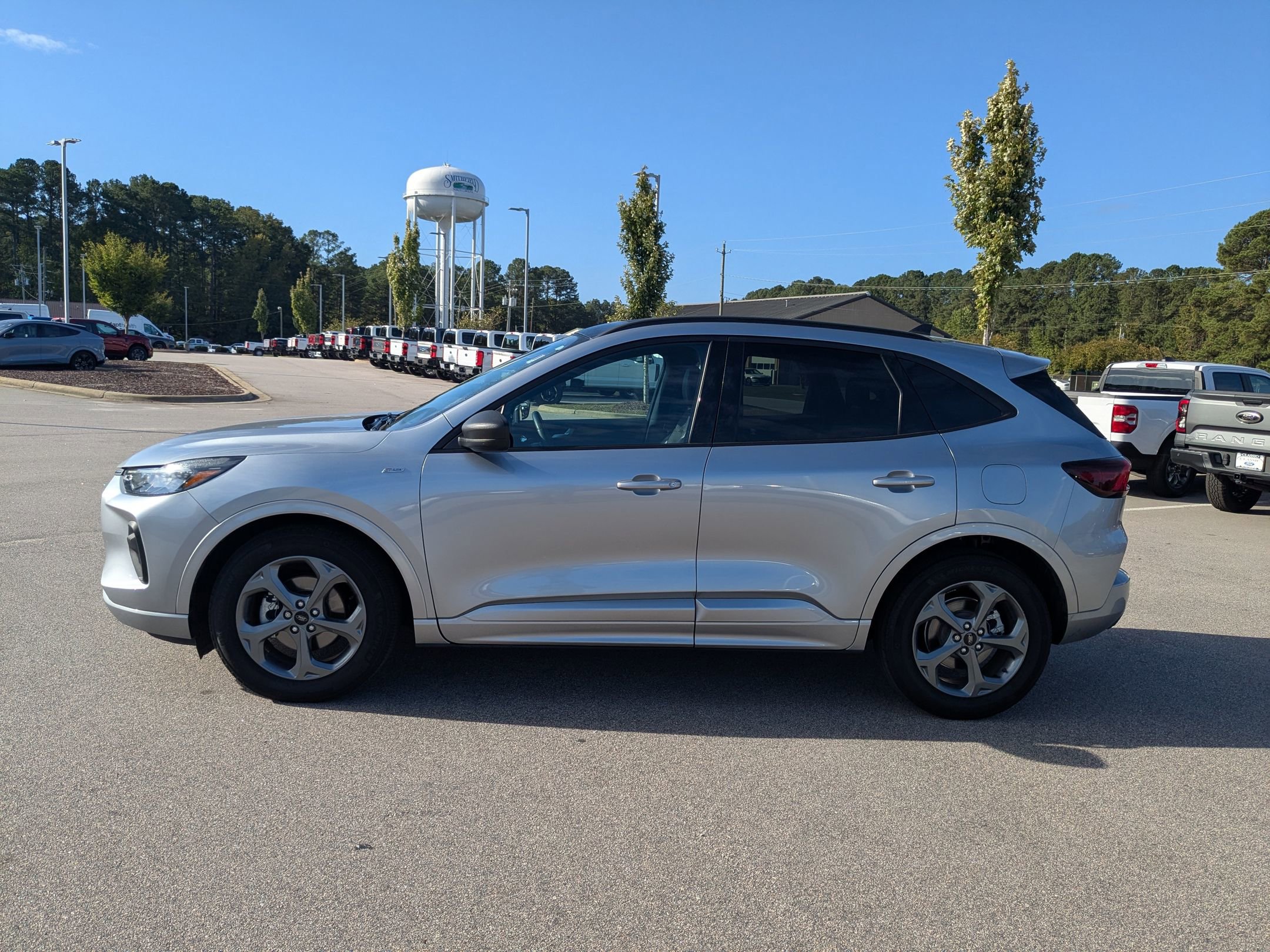 2023 Ford Escape ST-Line photo 11