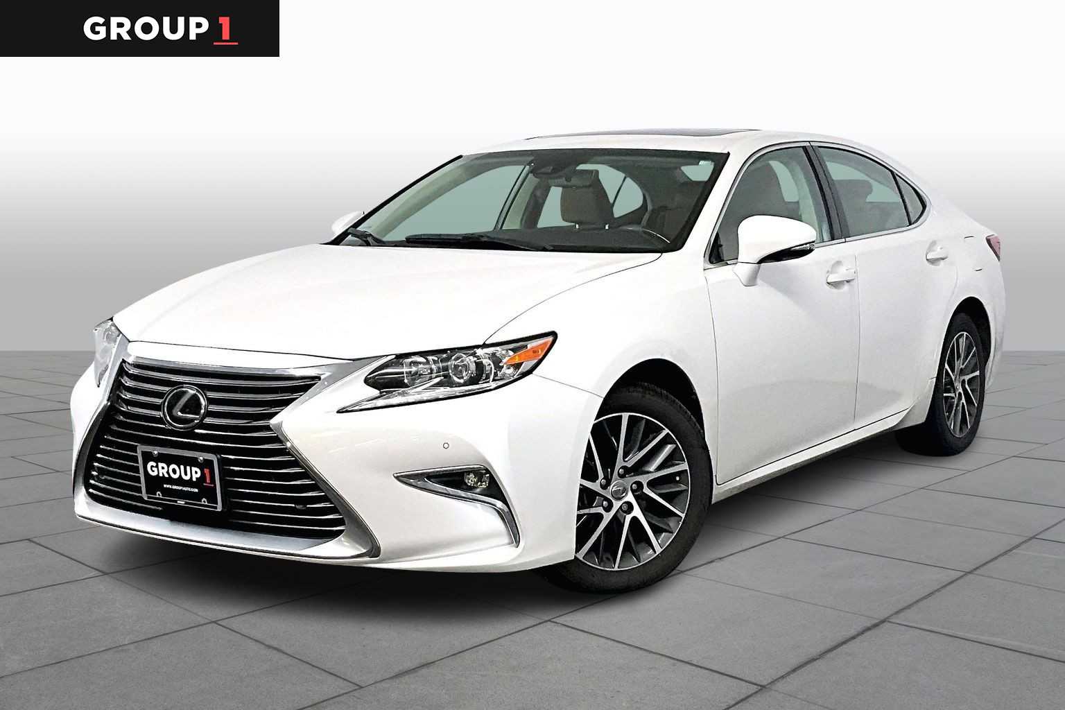 2017 Lexus ES 350's photo