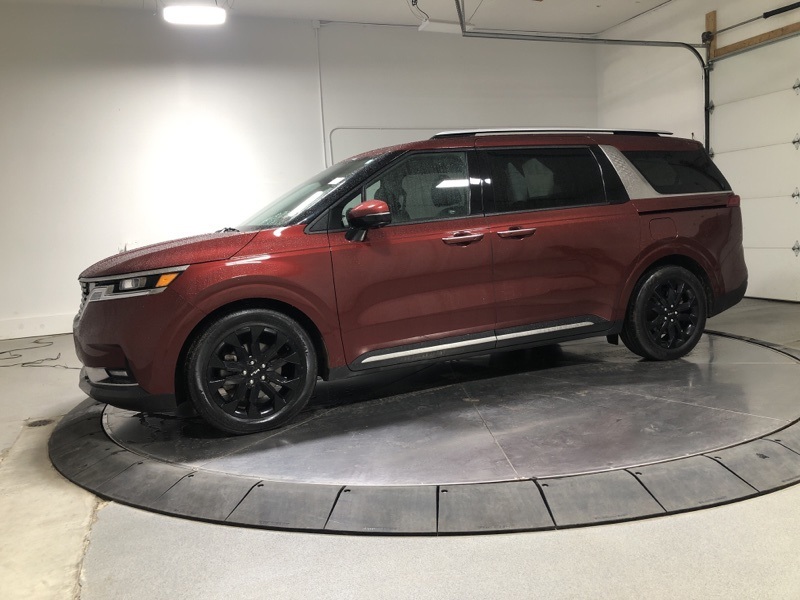 2024 Kia Carnival SX Prestige photo 3