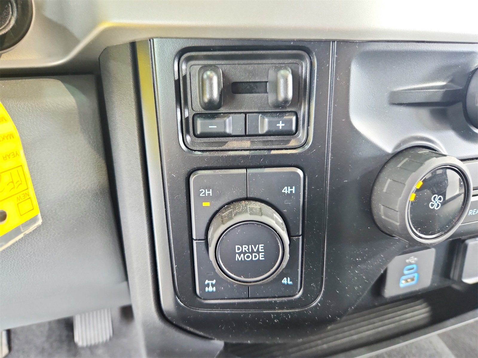 2024 Ford F-250 XL photo 20