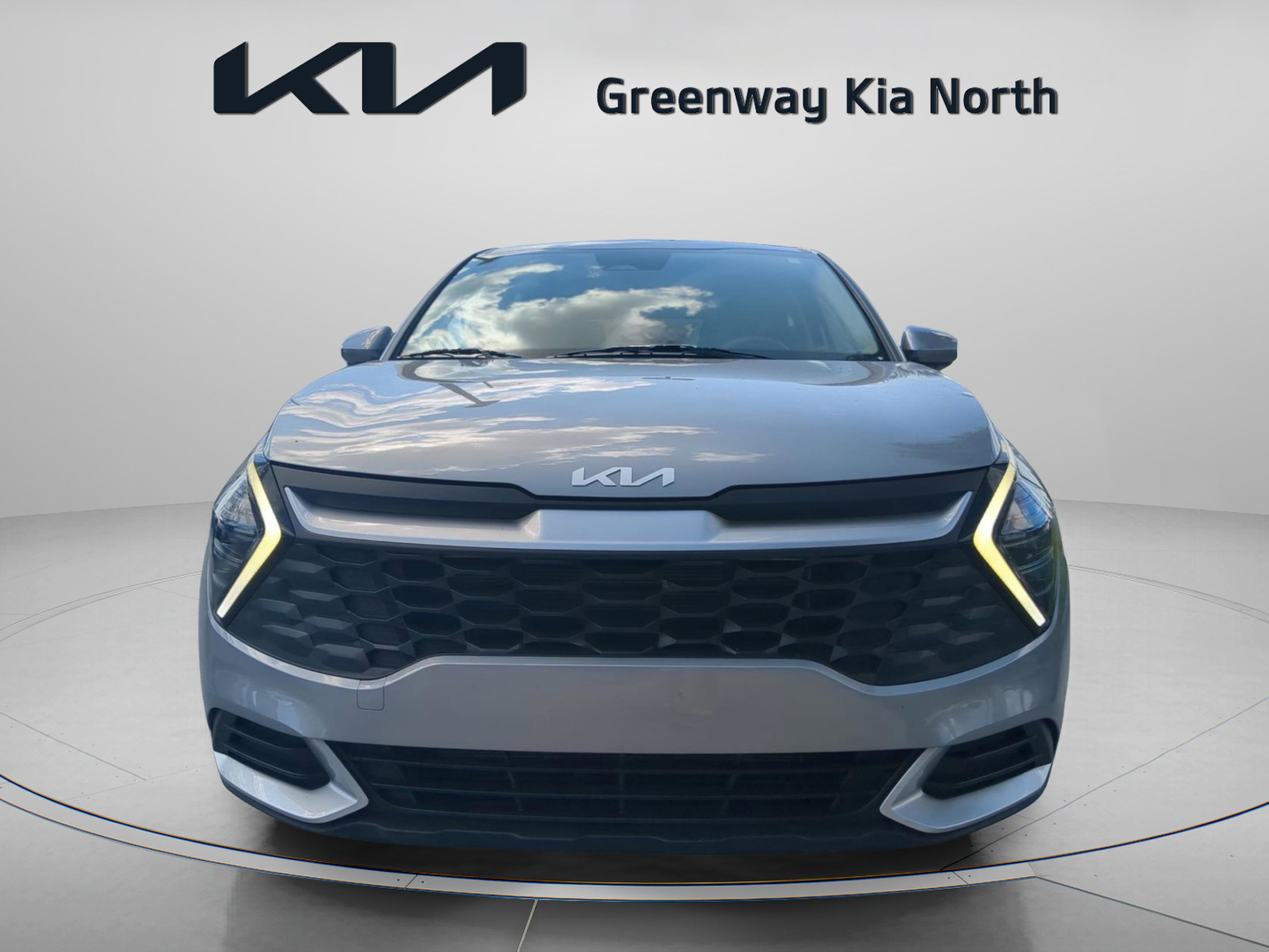 2024 Kia Sportage LX photo 2