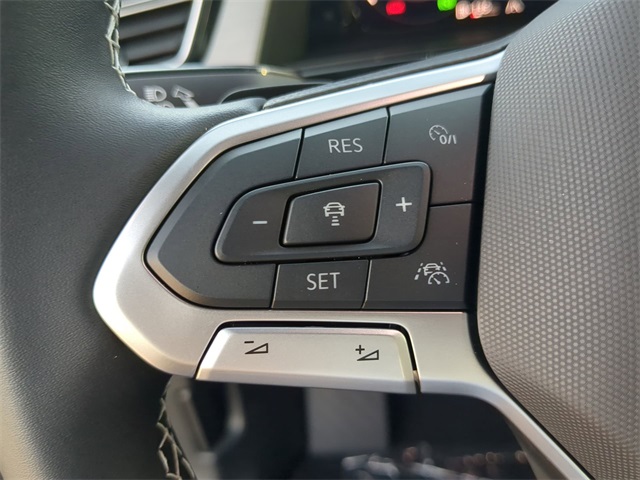2026 Volkswagen Atlas Cross Sport SE Technology photo 26