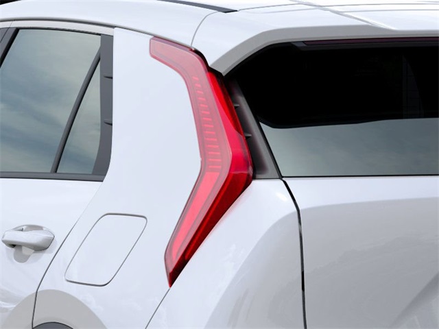 2025 Kia Niro LX photo 3