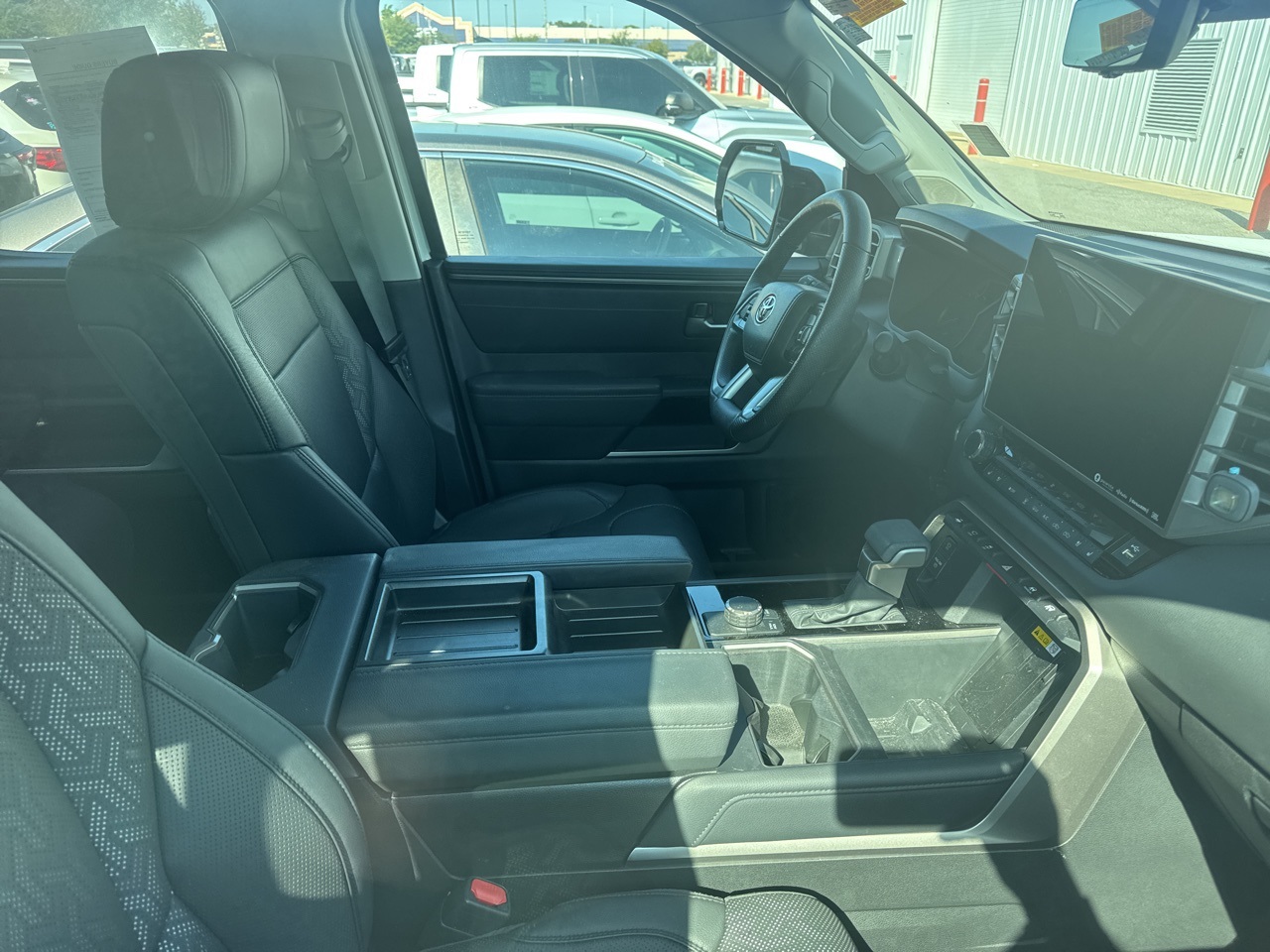 2022 Toyota Tundra Limited photo 5