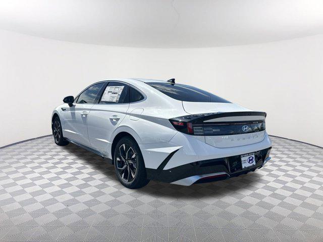 2025 Hyundai Sonata SEL photo 7