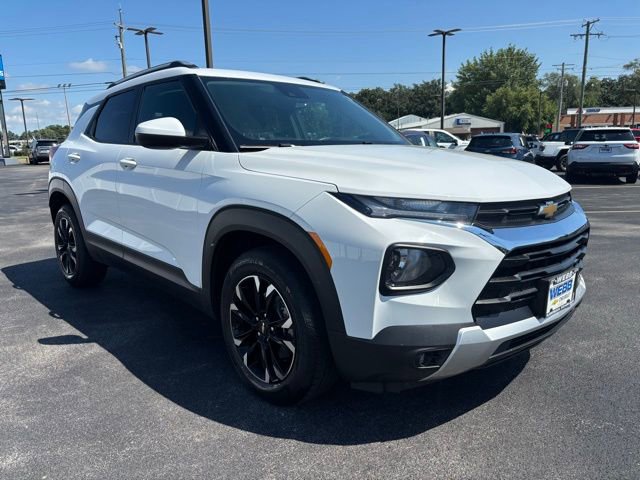 2022 Chevrolet Trailblazer LT photo 3
