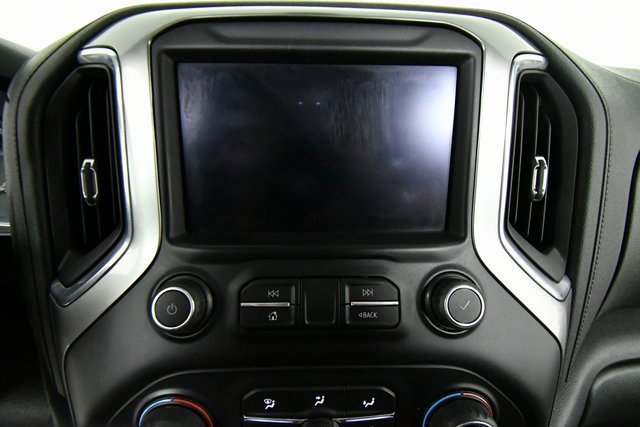 2021 Chevrolet Silverado 1500 RST photo 3