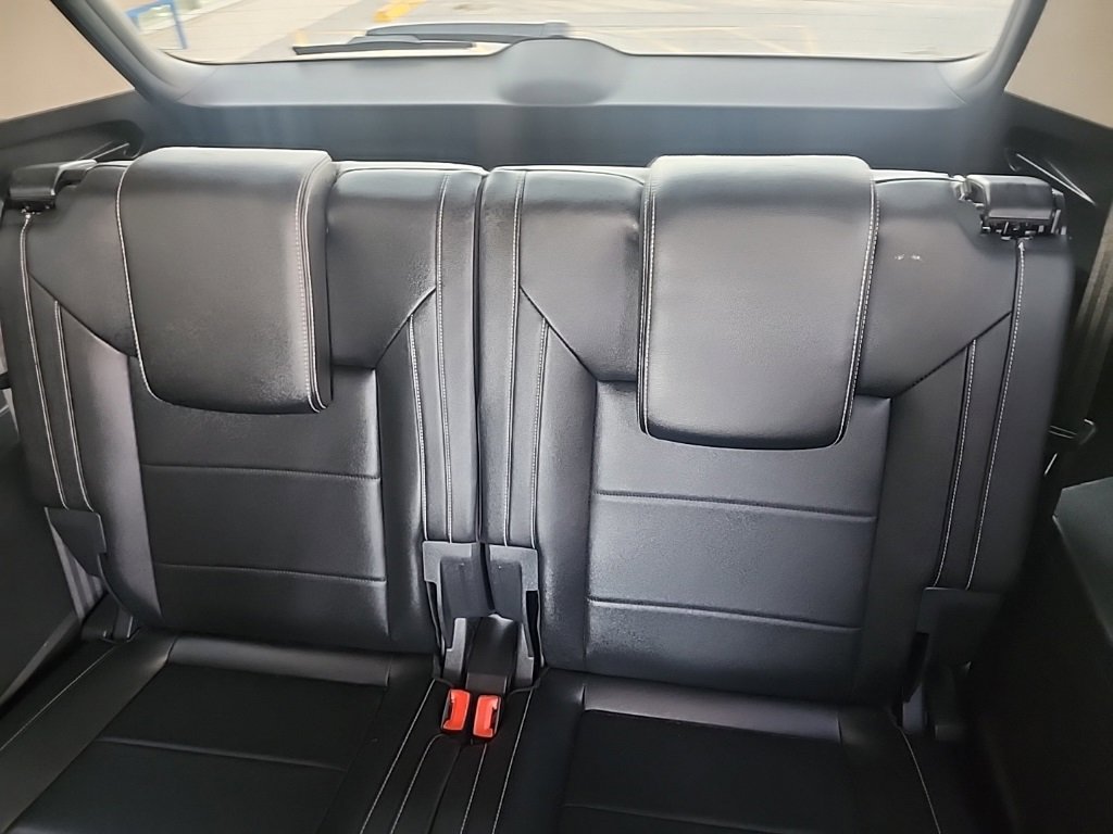 2021 Volkswagen Atlas V6 SE Technology R-Line photo 16