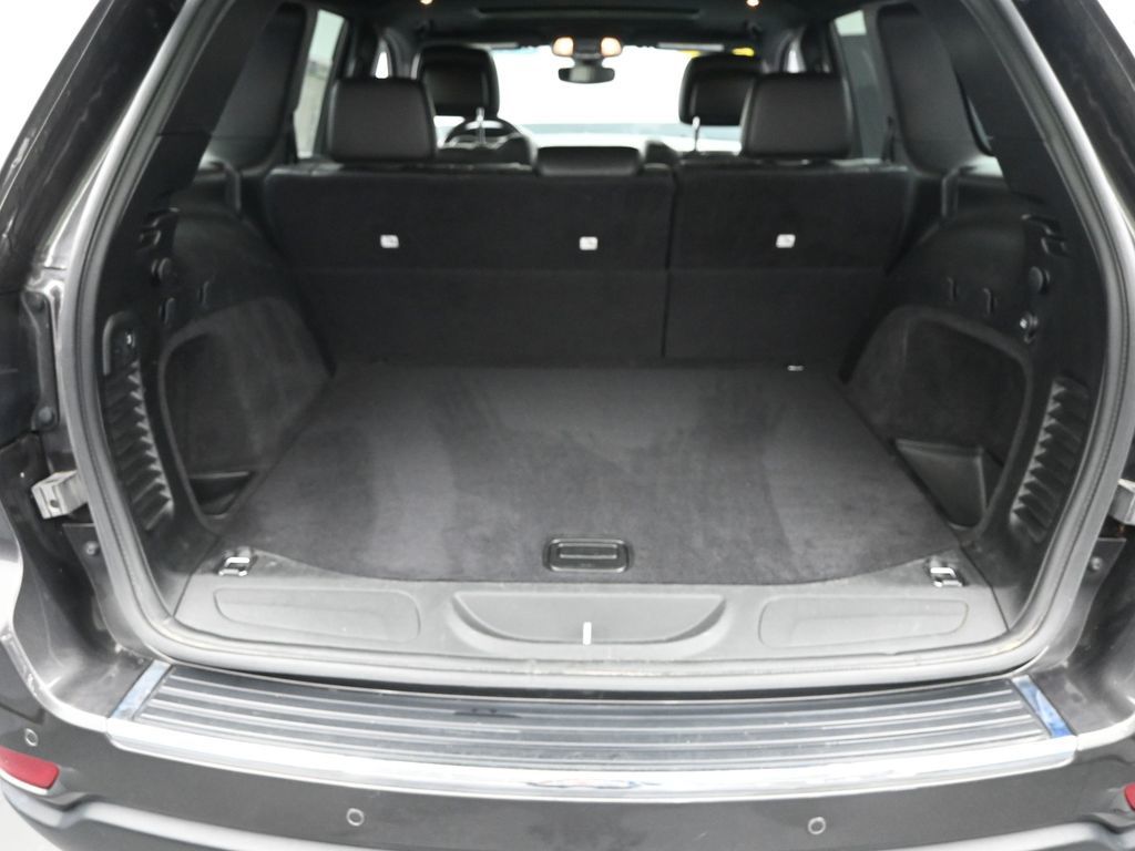 2021 Jeep Grand Cherokee Limited photo 4