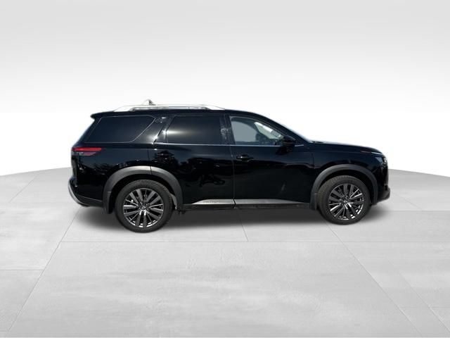 2022 Nissan Pathfinder SL photo 7