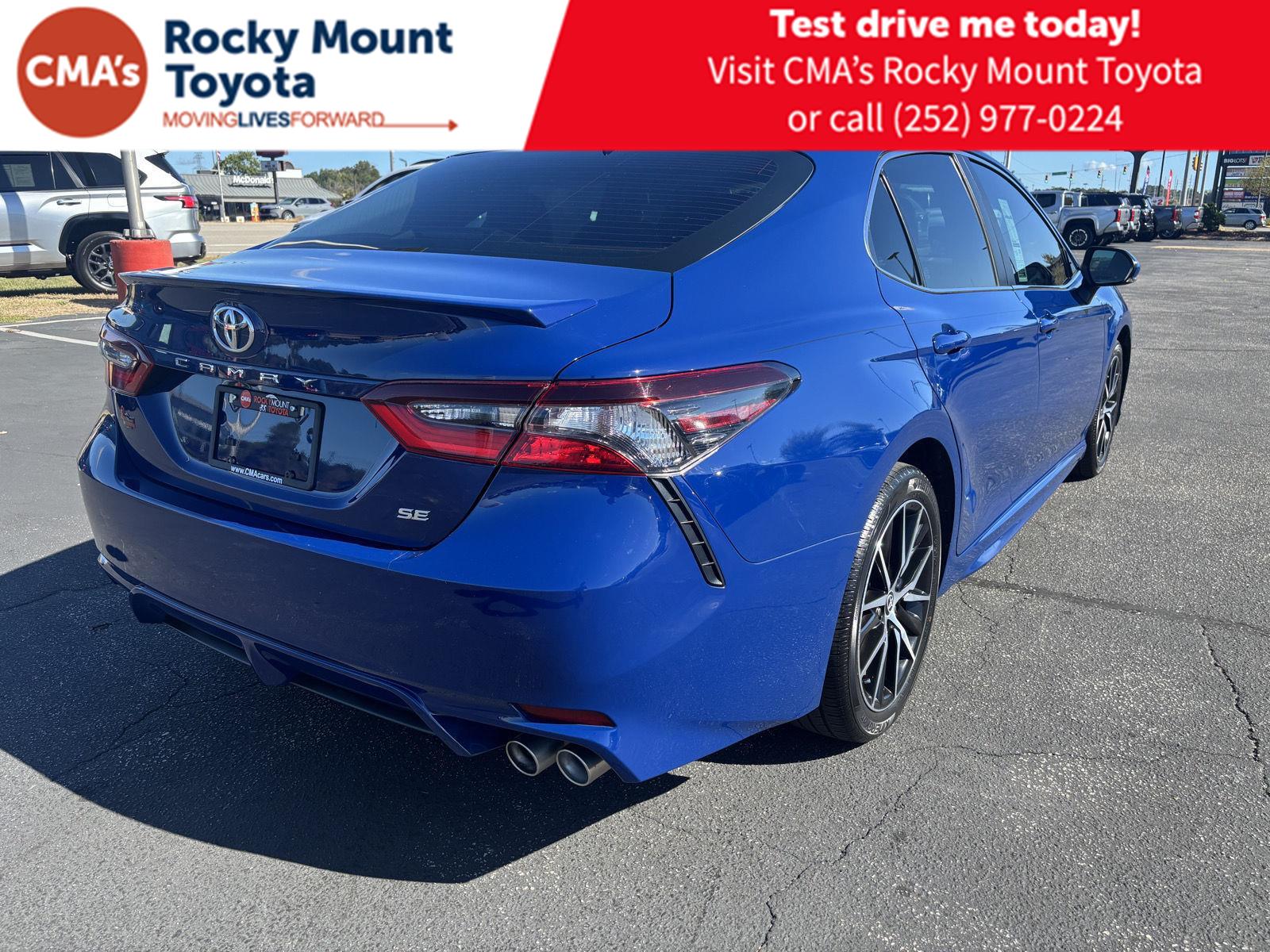2023 Toyota Camry SE photo 7