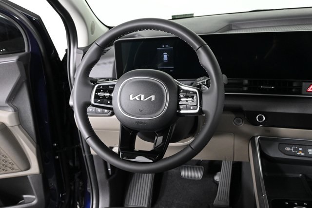 2026 Kia Carnival EX photo 3