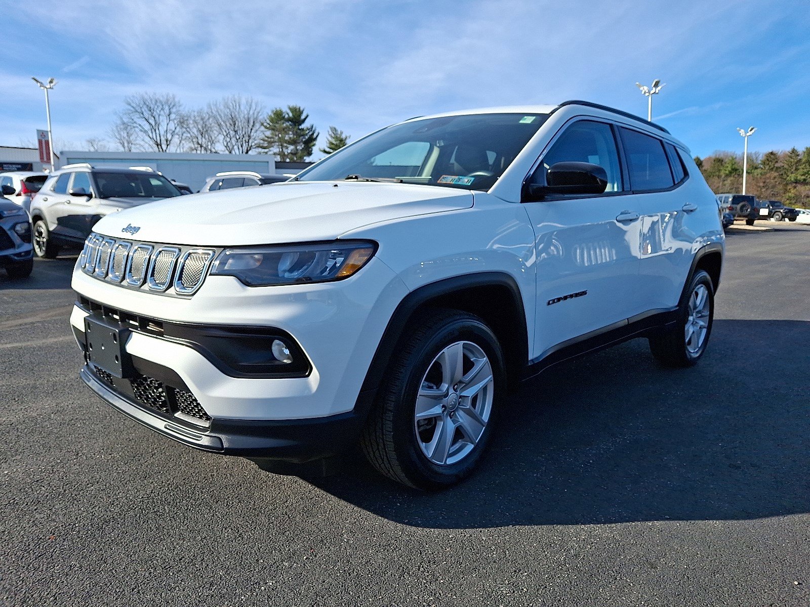 2022 Jeep Compass Latitude photo 2