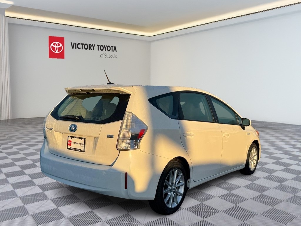 2012 Toyota Prius V Five photo 3