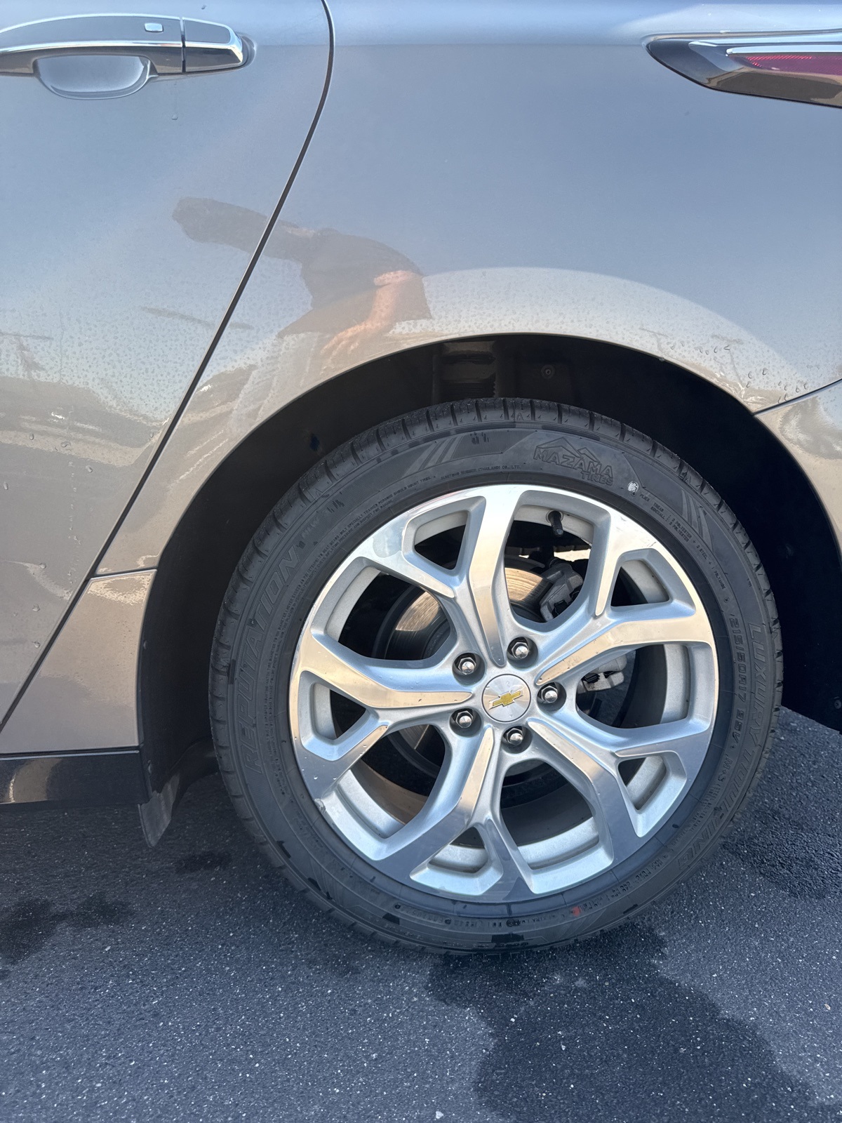 2017 Chevrolet Volt Premier photo 25