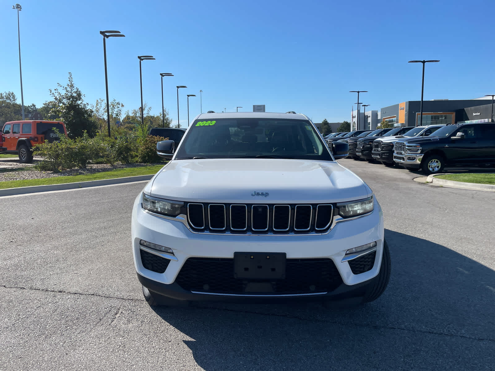 2023 Jeep Cherokee 4xe photo 2