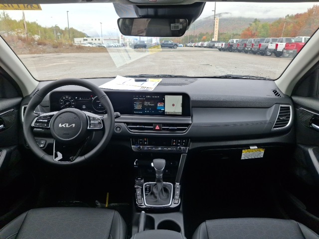 2026 Kia Seltos EX photo 12