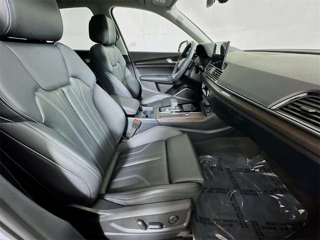 2024 Audi Q5 45 S line Premium Plus photo 9