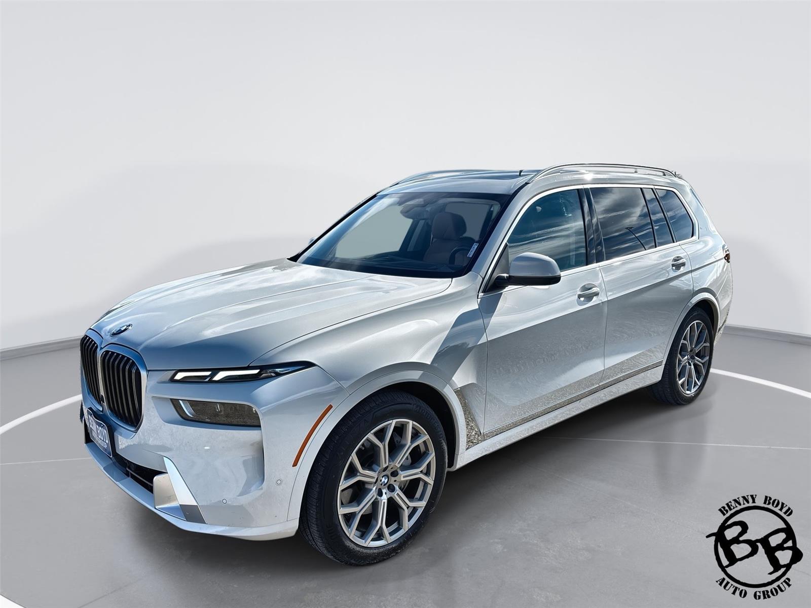 2024 BMW X7 40i's photo