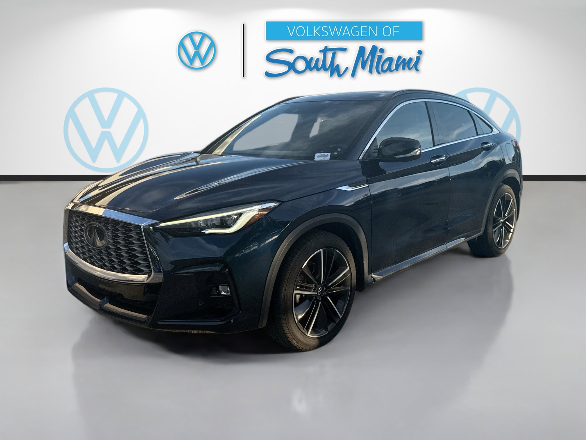 2023 Infiniti QX55 Essential photo 3