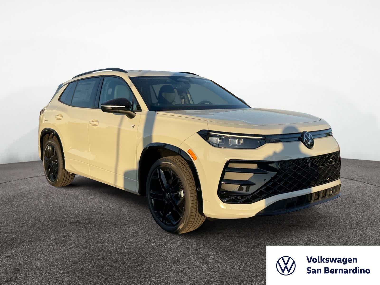 2025 Volkswagen Tiguan SE R-Line Black photo 7