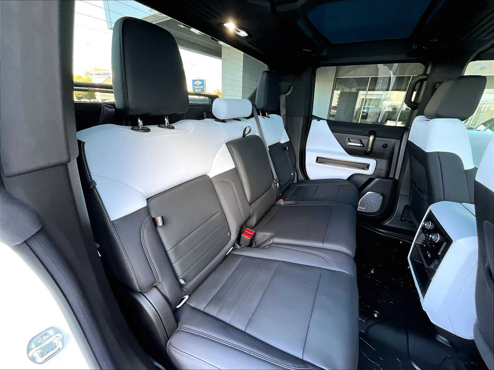 2024 Gmc Hummer EV Pickup photo 15