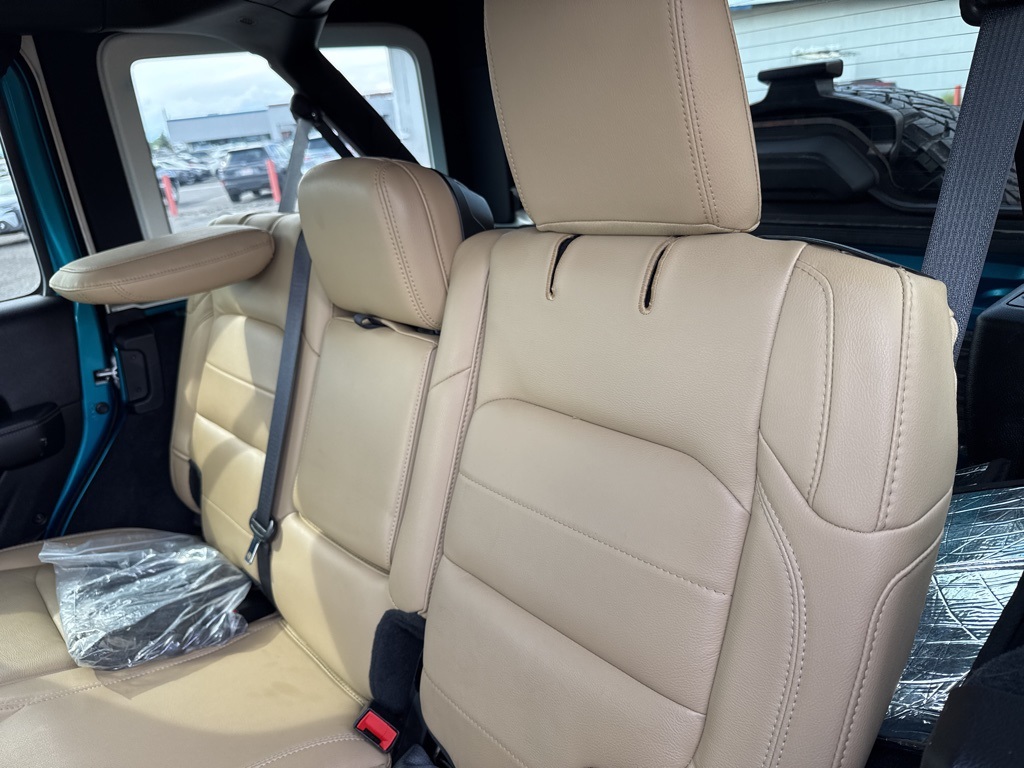 2019 Jeep Wrangler Unlimited Sahara photo 22