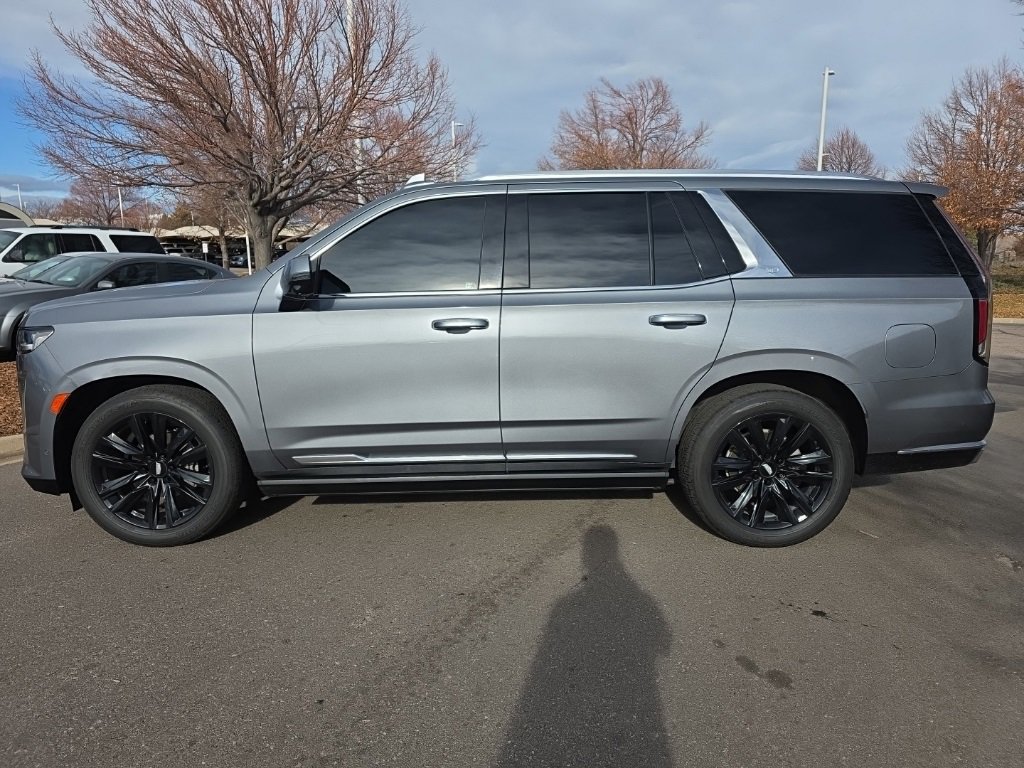 2021 Cadillac Escalade Premium Luxury photo 3