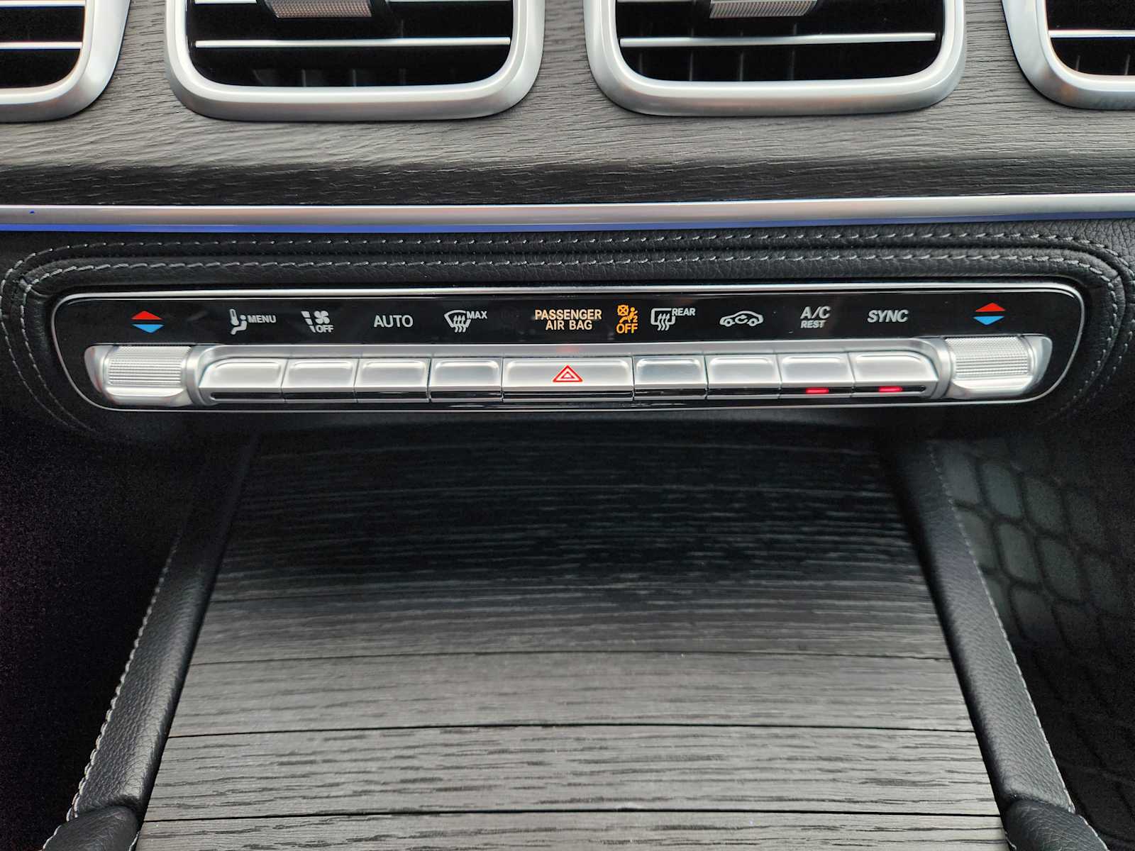 2024 Mercedes Benz GLE 450 4MATIC photo 13
