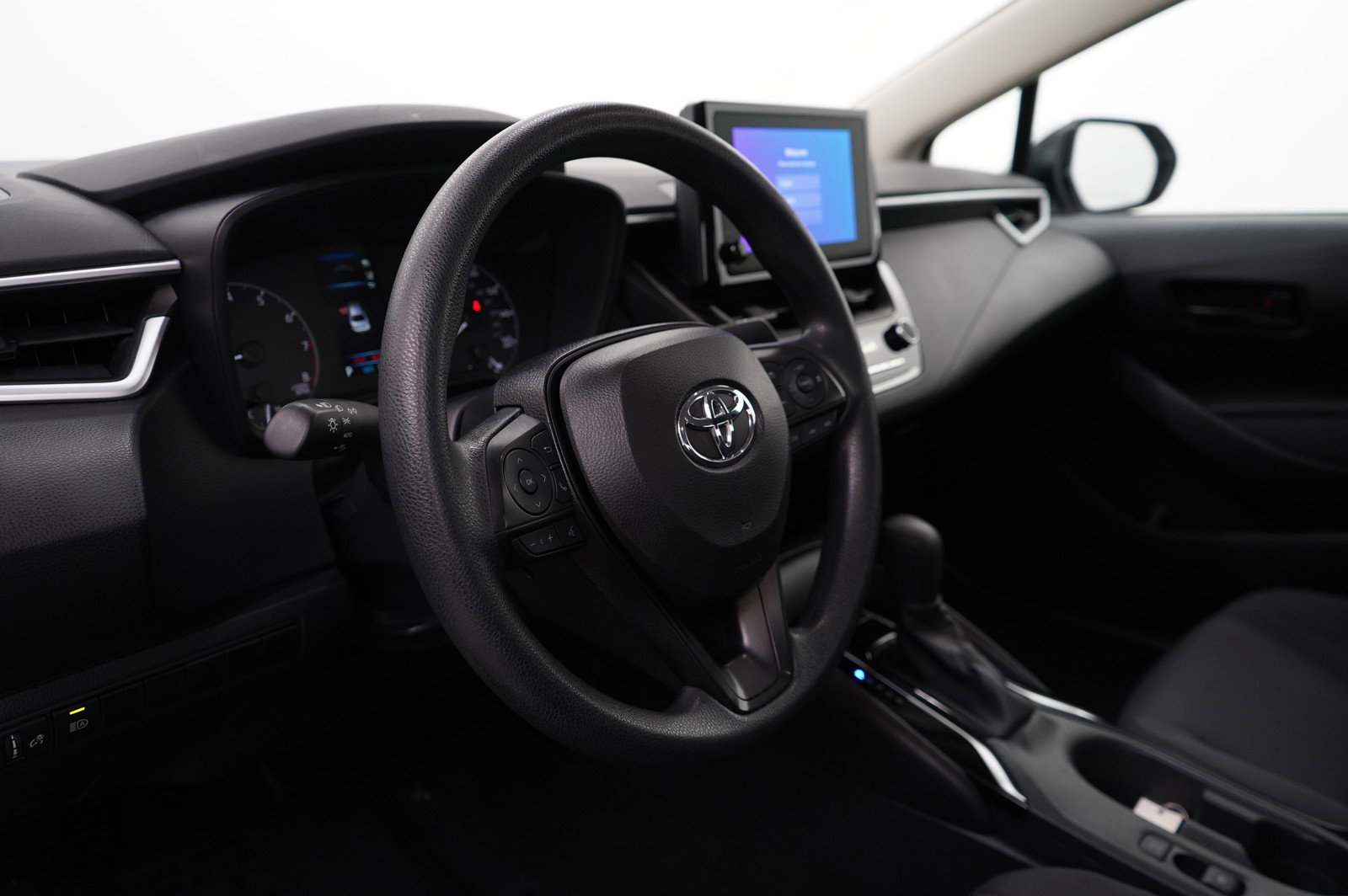 2024 Toyota Corolla LE photo 17