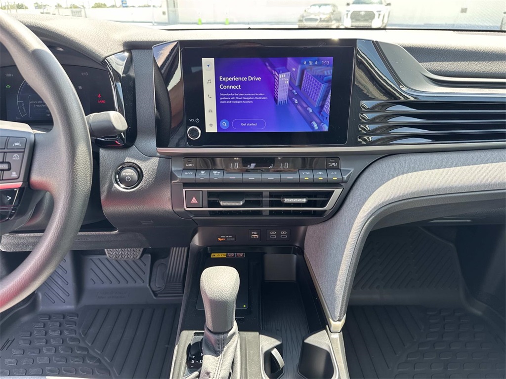 2025 Toyota Camry LE photo 13