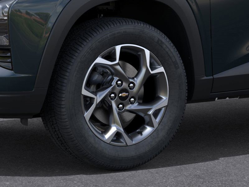 2025 Chevrolet Trax LT photo 4