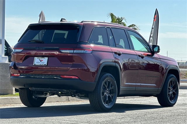 2025 Jeep Grand Cherokee Altitude X photo 3