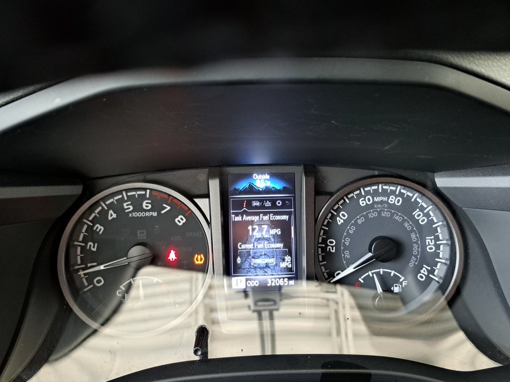 2023 Toyota Tacoma TRD Off-Road photo 9