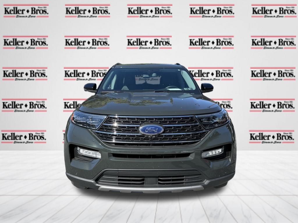 2022 Ford Explorer XLT photo 2