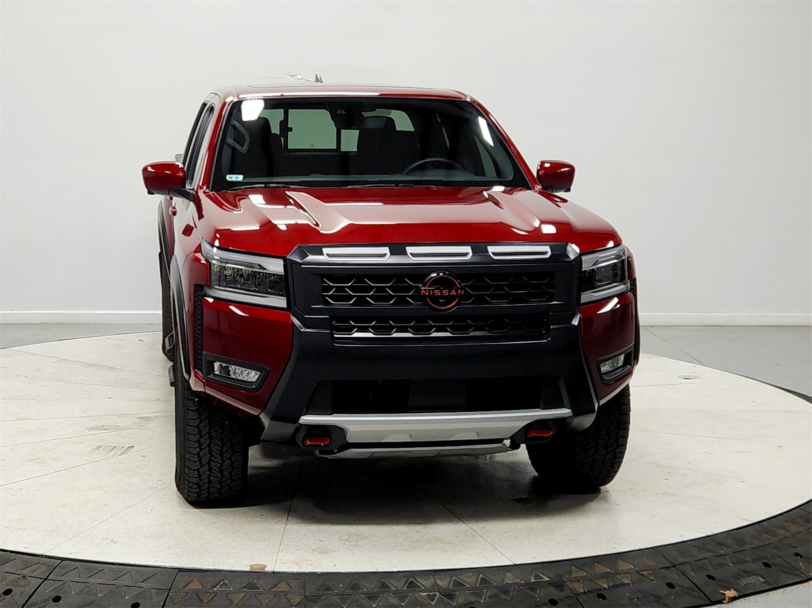 2025 Nissan Frontier PRO-4X photo 2