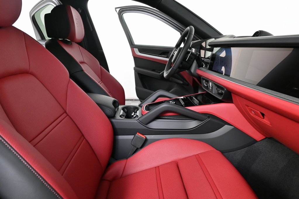 2026 Porsche Cayenne Coupe photo 20