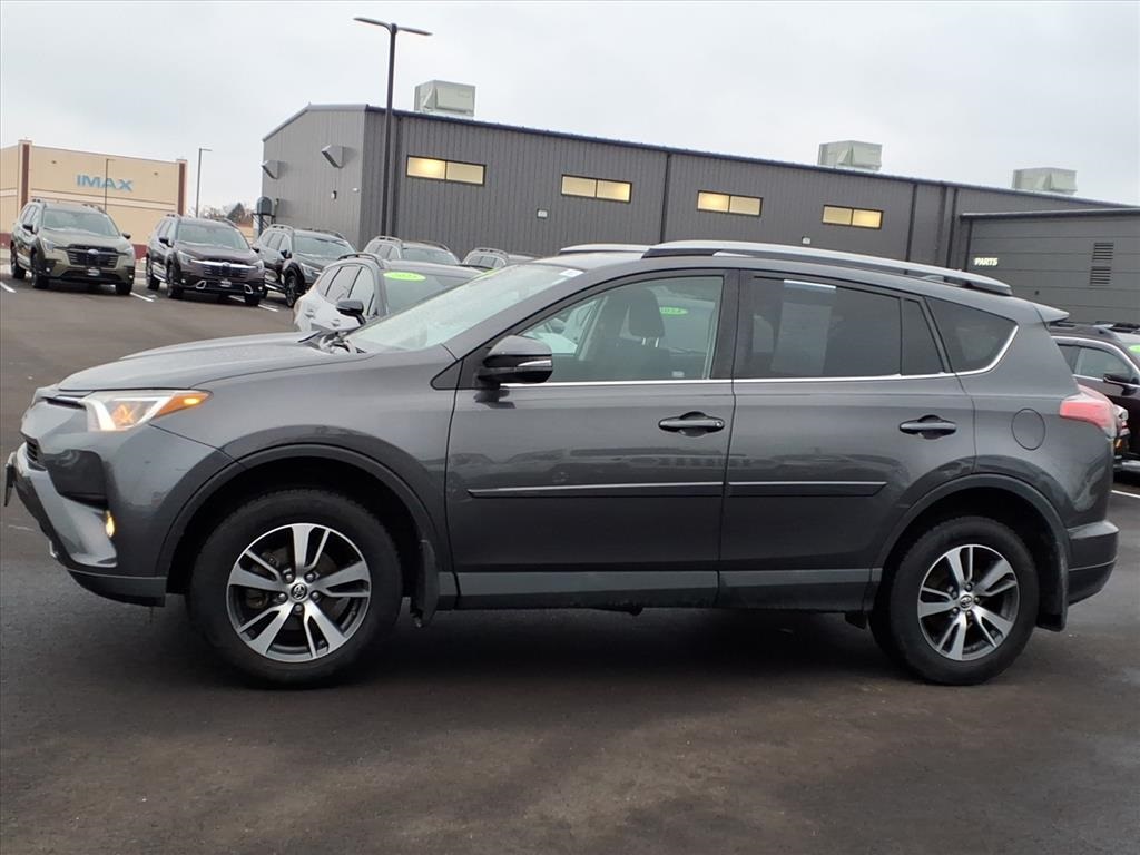 Used 2017 Toyota RAV4 XLE with VIN 2T3WFREV5HW400919 for sale in Savoy, IL