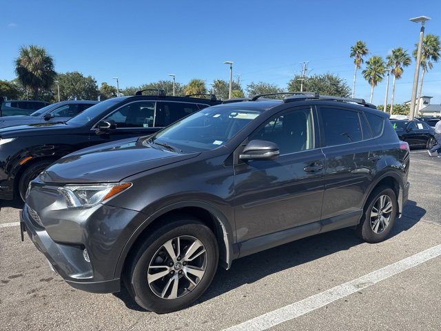 2018 Toyota RAV4 XLE's photo