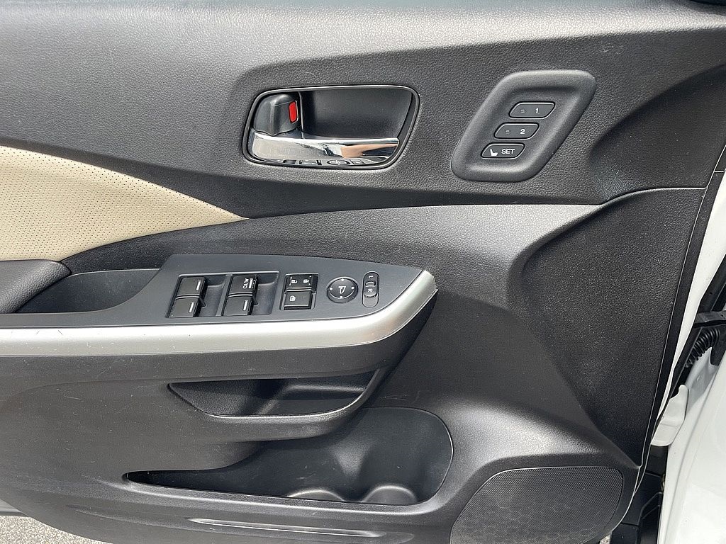 2016 Honda CR-V Touring photo 22