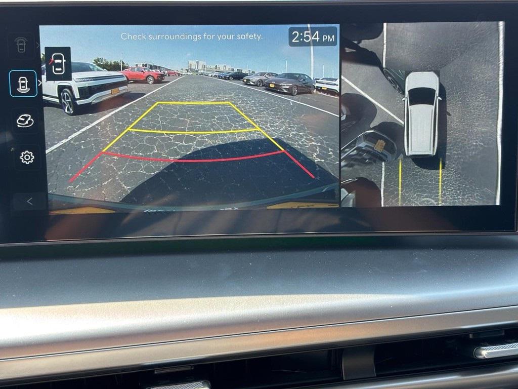 2026 Hyundai Ioniq photo 17