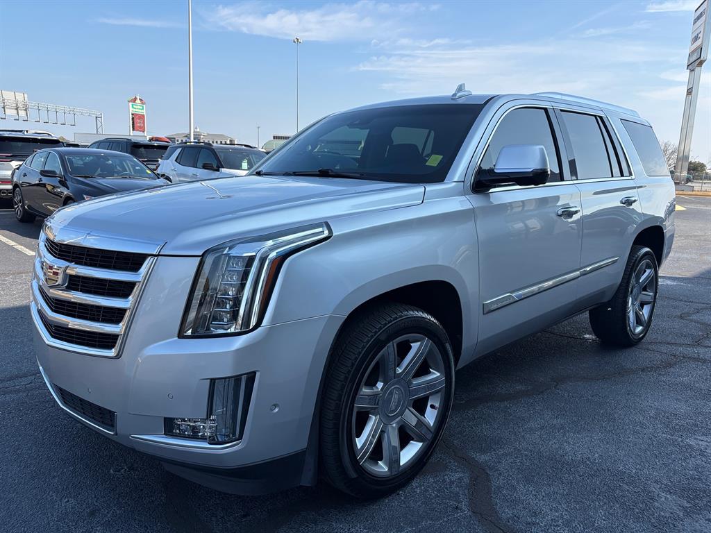 2018 Cadillac Escalade Luxury