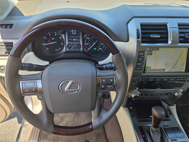 2017 Lexus GX 460 photo 24